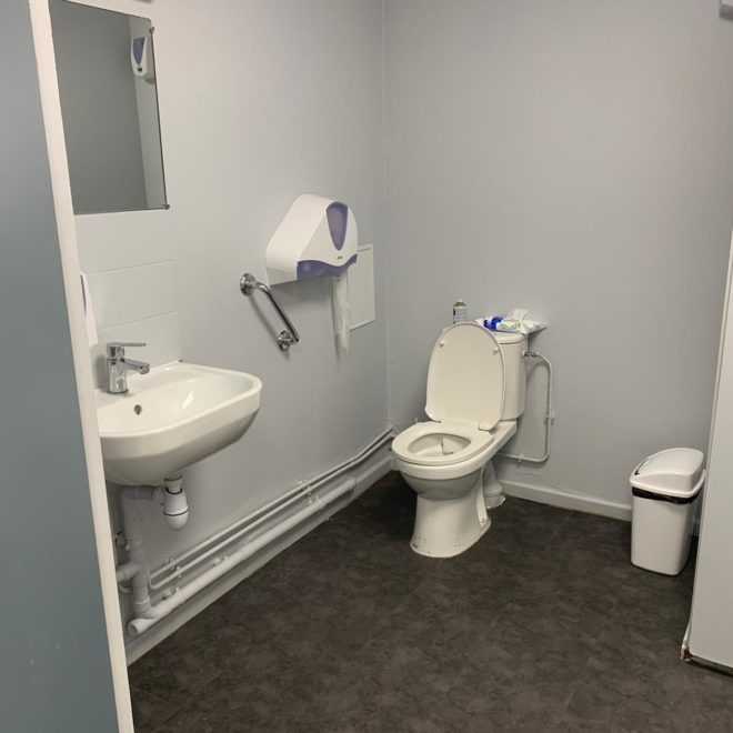 toilettes handicapés